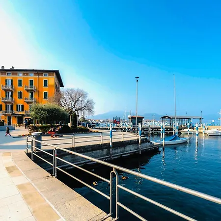 Apartament Design In Old Town With Private Parking And Ac Iseo