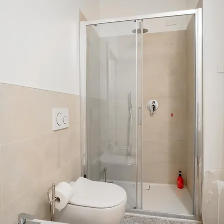 - Free Wi-fi And Private Parking Included Apartament